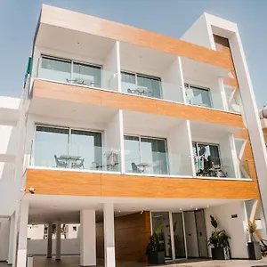  דירה Caramela Luxury Apts קפריסין